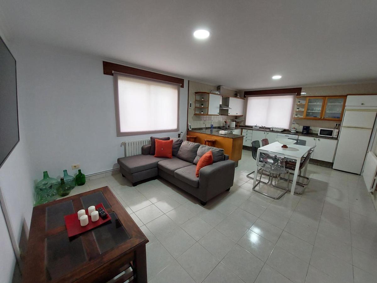 Acogedora Casa De Campo Neda Luaran gambar