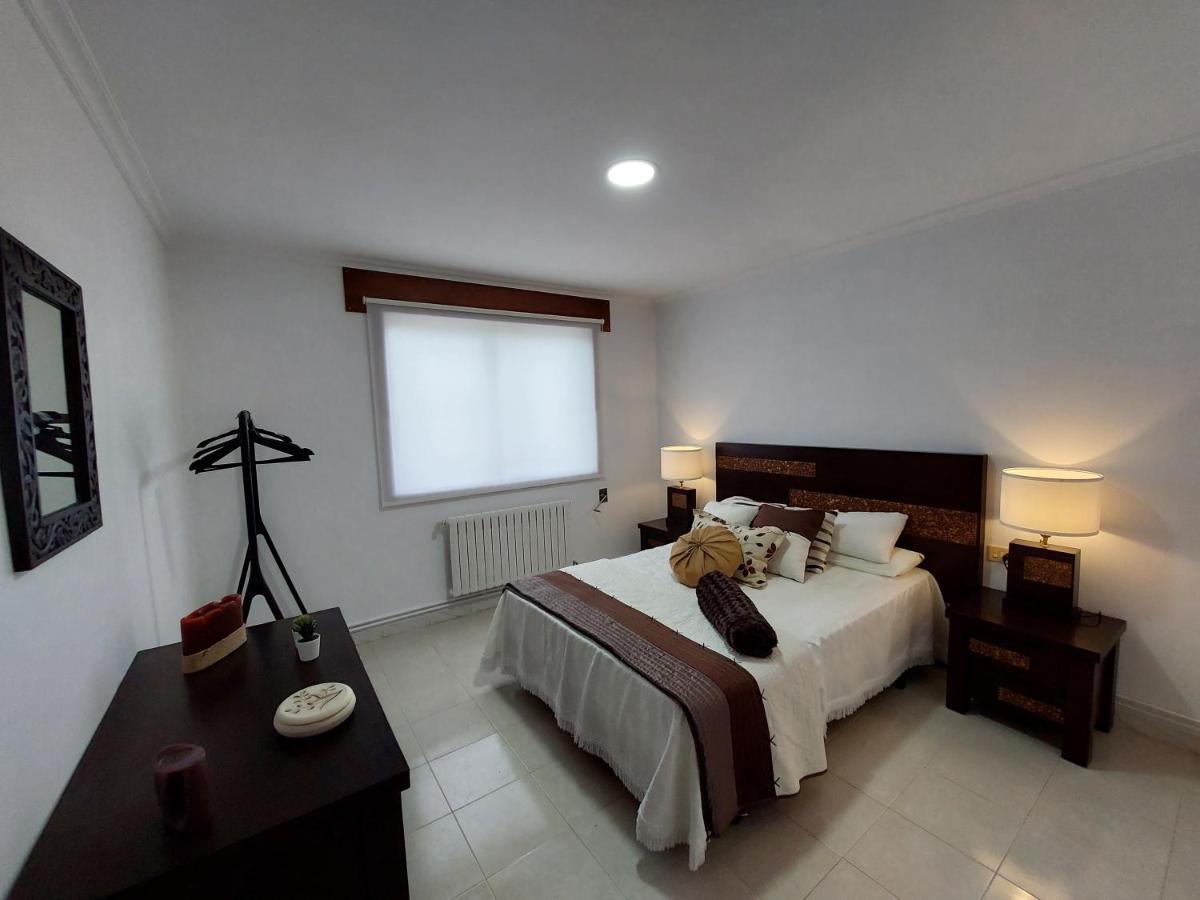 Acogedora Casa De Campo Neda Luaran gambar