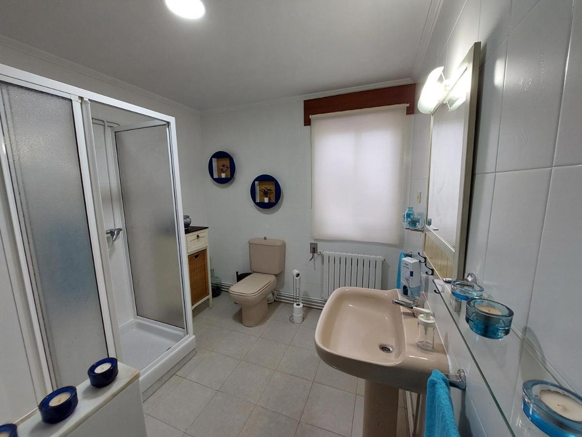 Acogedora Casa De Campo Neda Luaran gambar