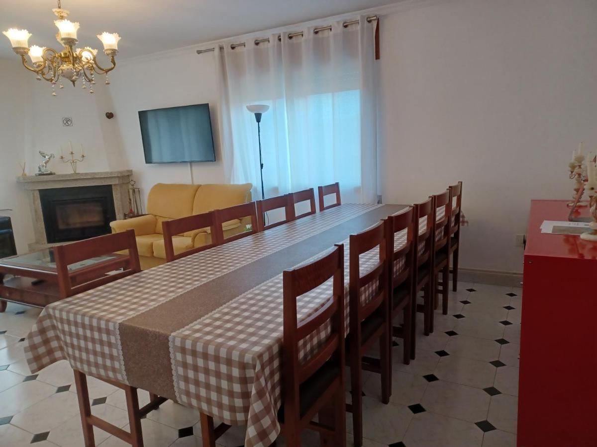 Acogedora Casa De Campo Neda Luaran gambar